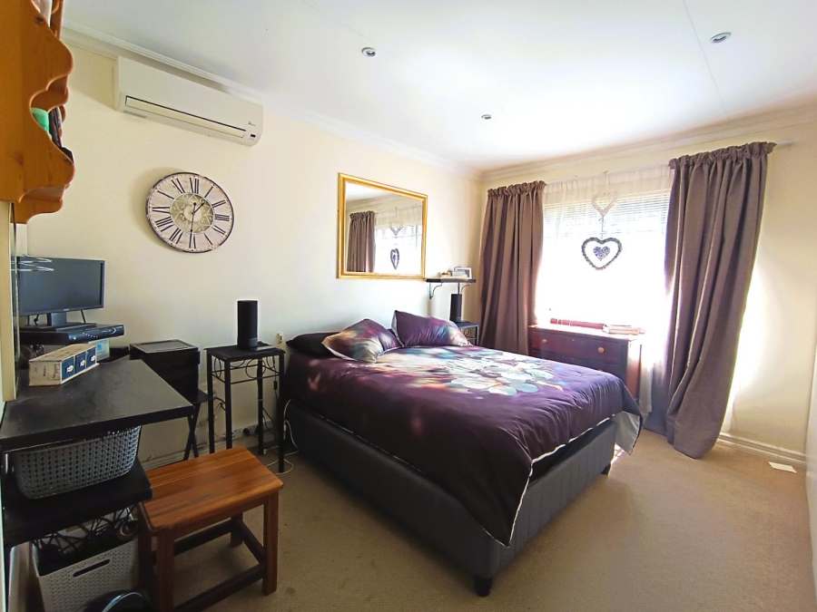 3 Bedroom Property for Sale in Pellissier Free State